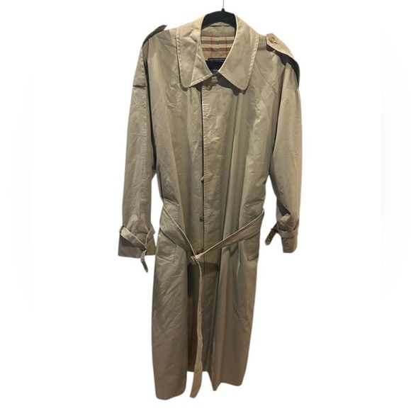 Burberry Classic Beige Trench Coat size 40 runs big XL - Picture 15 of 16
